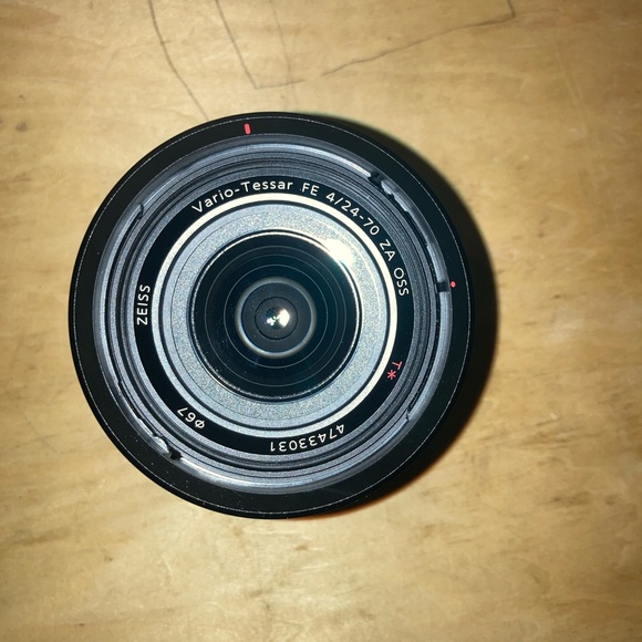 Sony - 24-70mm f/4 Zoom Lens for Most a7-Series - Picture 6 of 6